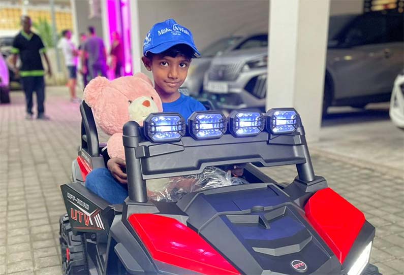 I Wish to Have a Ride-in Car & a Teddy Bear